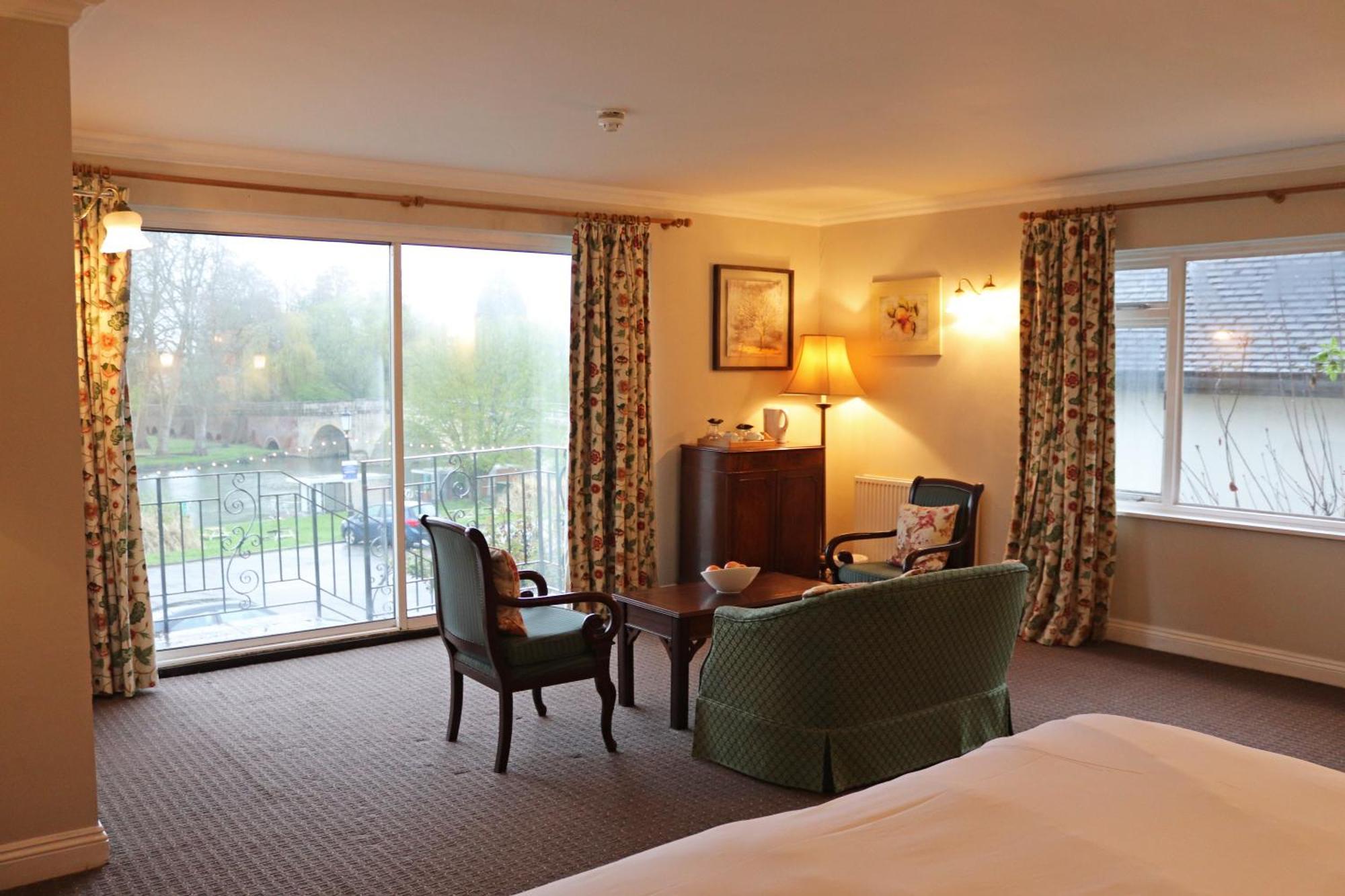 Shillingford Bridge Hotel Wallingford Exterior foto